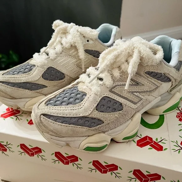 New Balance 9060 Bricks and Wood sneaker - Picture 2 of 4